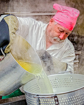 robert_pouring_spaghetti.jpg