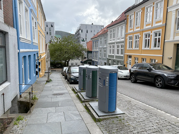 Bergen pneumatic trash.png