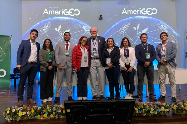 IMG_5492 AmieriGEO team.jpg